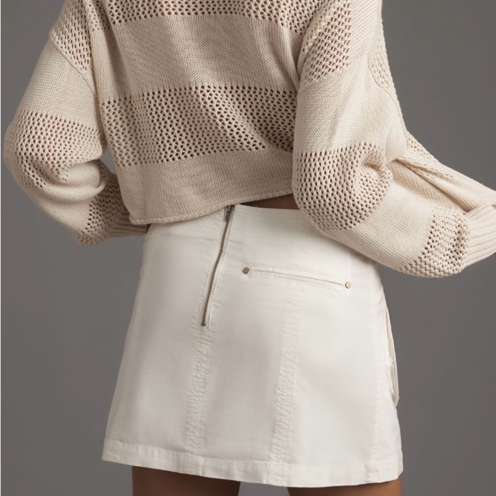 Anthropology Off White Mini Skirt with Buckle Details Size Med NWT - Picture 3 of 6